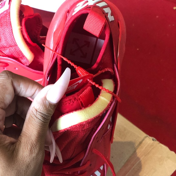 Off White NiKe Huraches - Picture 3 of 6